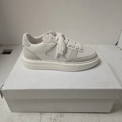 CLEENS COURT WHITE NAPPA TRAINERS – UK 6