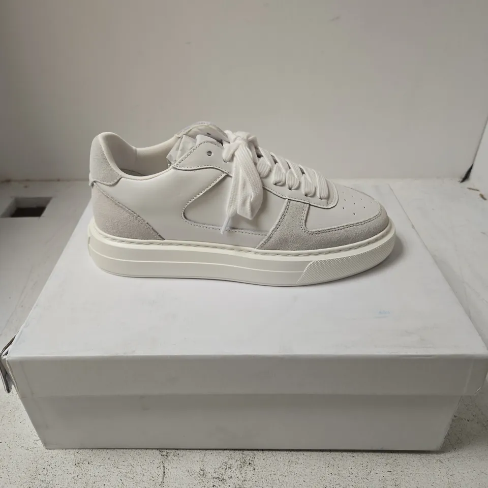 CLEENS COURT WHITE NAPPA TRAINERS – UK 6