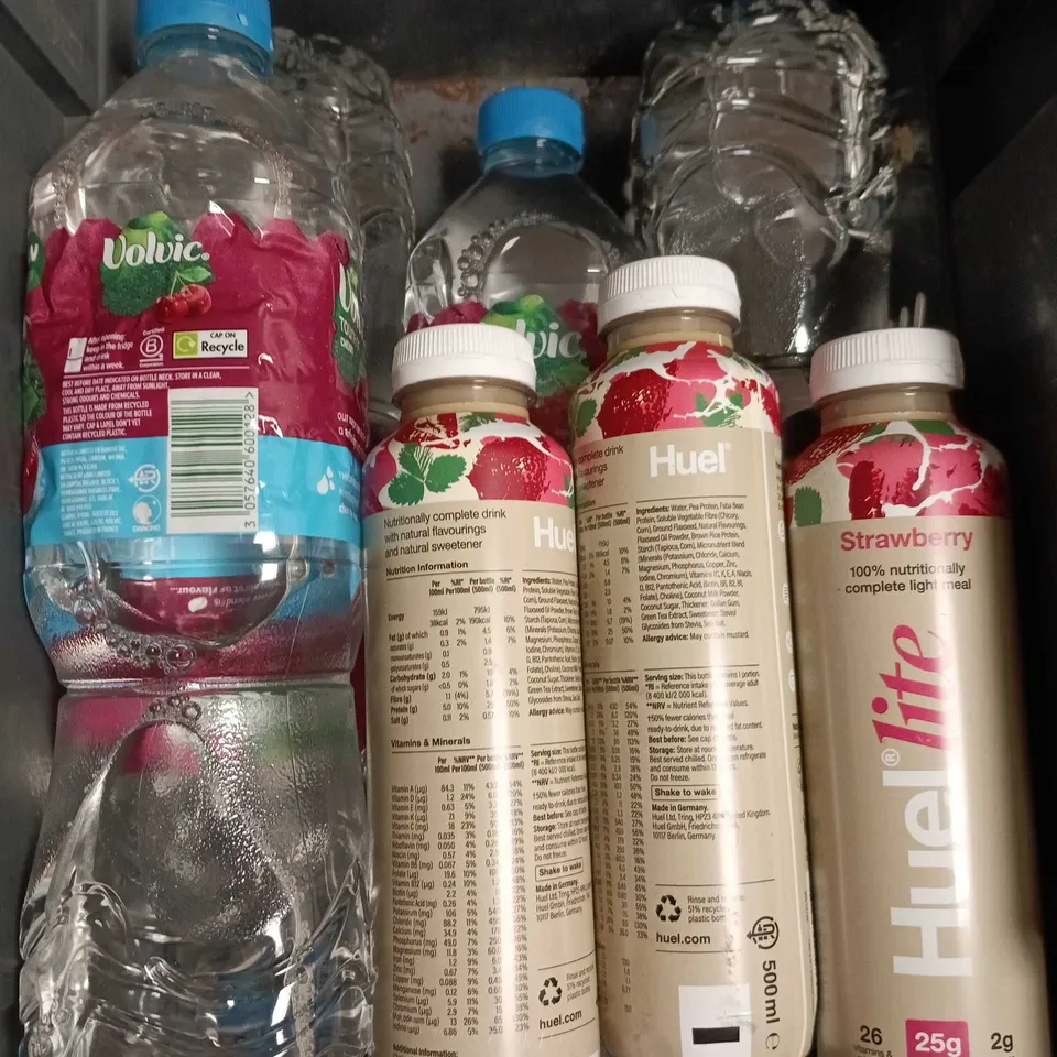 APPROXIMATELY 7 ASSORTED DRINK PRODUCTS TO INCLUDE HUEL & VOLVIC 
