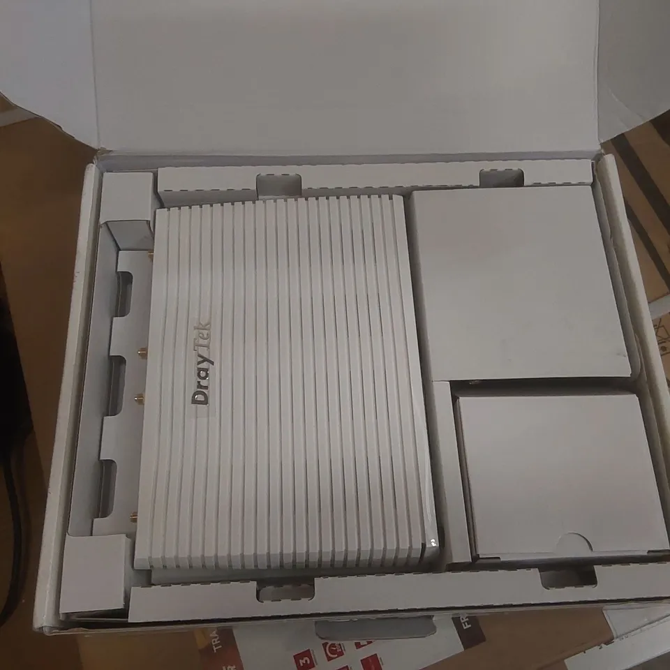 BOXED DRAYTEK VIGOR2865LAC ROUTER 