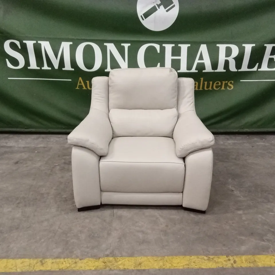 QUALITY DESIGNER ITALIAN MADE DEGANO LEATHER ELECTRIC RECLINER ARMCHAIR