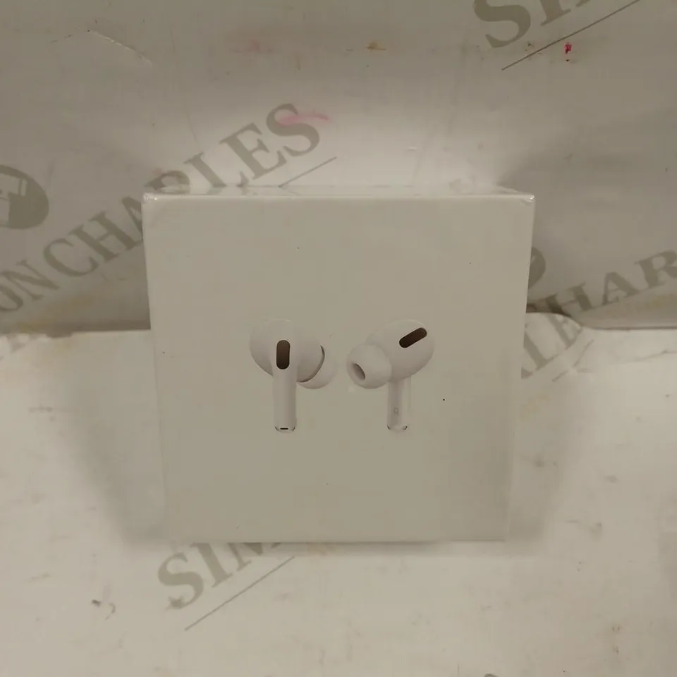 SEALED DESIGNER WIRELESS EARPHONES & CHARGING CASE 