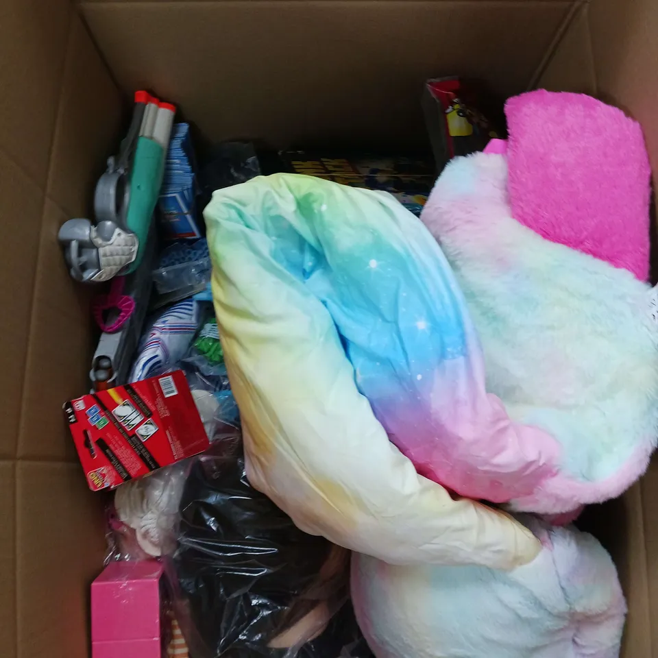 LARGE BOX OF ASSORTED TOYS AND GAMES TO INCLUDE TEDDIES, POKEMON AND BALLOONS