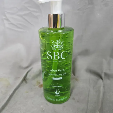 6 SBC ALOE VERA MOISTURISING GELS (6X300ML)