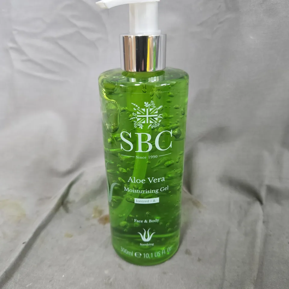 6 SBC ALOE VERA MOISTURISING GELS (6X300ML)