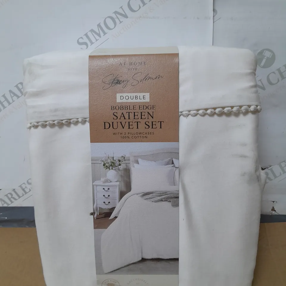 STACEY SOLOMON WHITE BOBBLE EDGE DUVET SET - DOUBLE