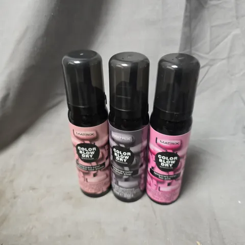 APPROXIMATELY 20 ASSORTED MATRIX BLOW DRY SPRAYS TO INCLUDE ROSE BLONDE, HOT PINK, TITANIUM SILVER, ETC - COLLECTION ONLY