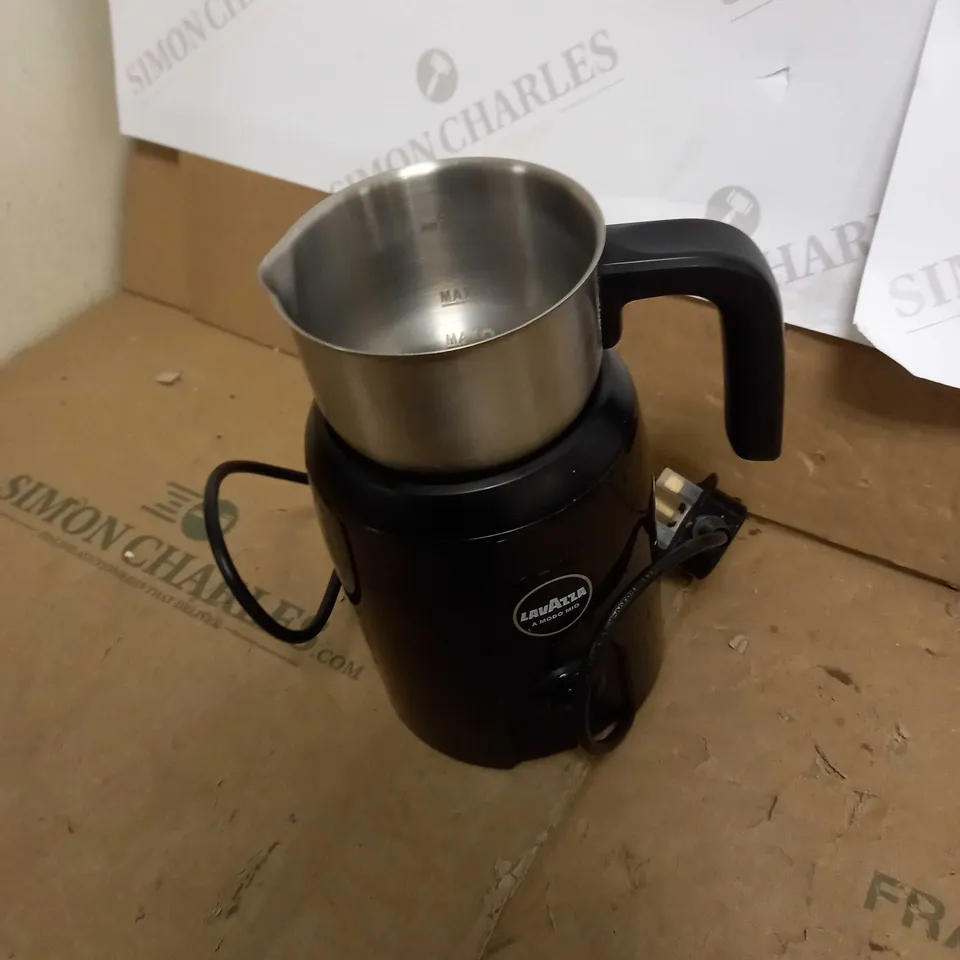 LAVAZZA A MODO MIO MILK UP FROTHER