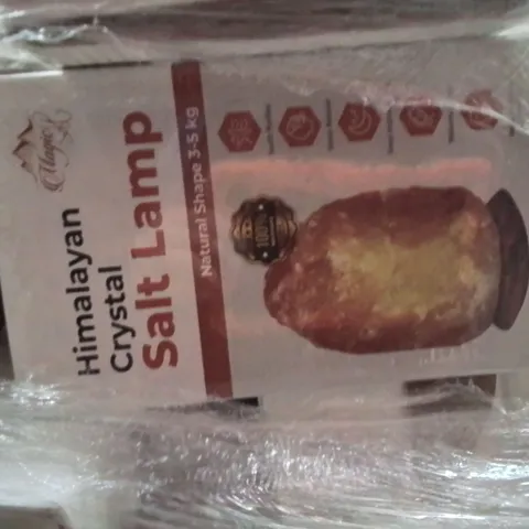 PALLET CONTAINING A VERY LARGE QUANTITY OF SALT LAMPS 