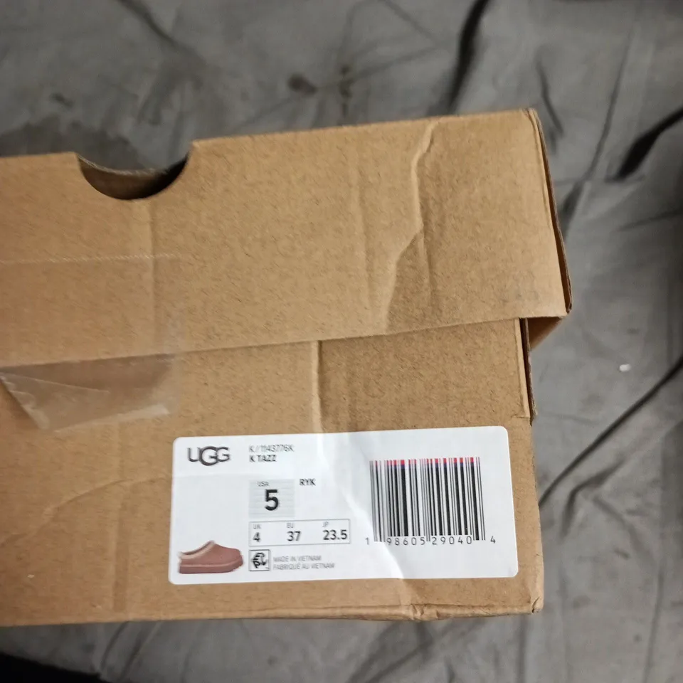 UGG WOMEN'S SUEDE MOCCASIN SLIPPERS WITH SHEARLING LINING – UK4 (EU37)