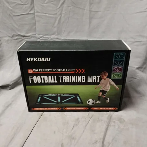 BOXED HYKOIUU FOOTBALL TRAINING MAT