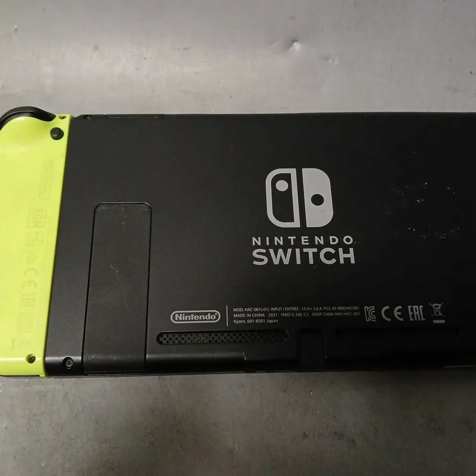 NINTENDO SWITCH GAMING CONSOLE HAC-001