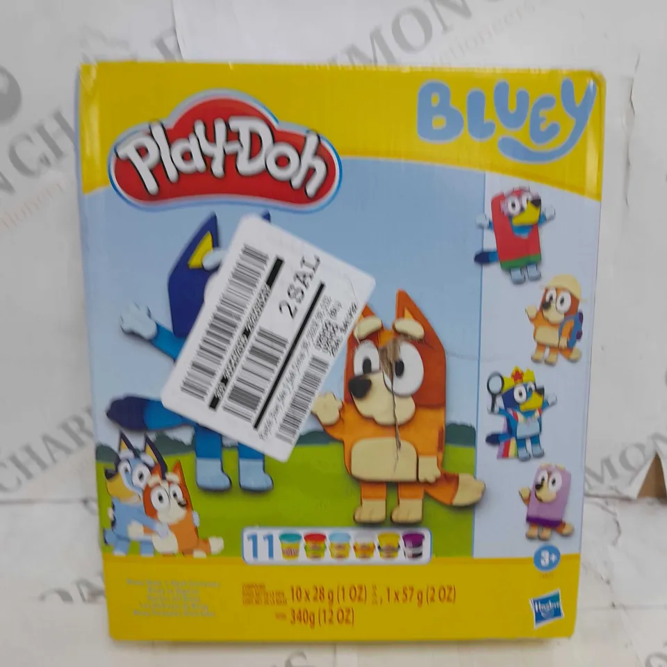 BOXED PLAY-DOH BLUEY MAKE N MASH COSTUMES