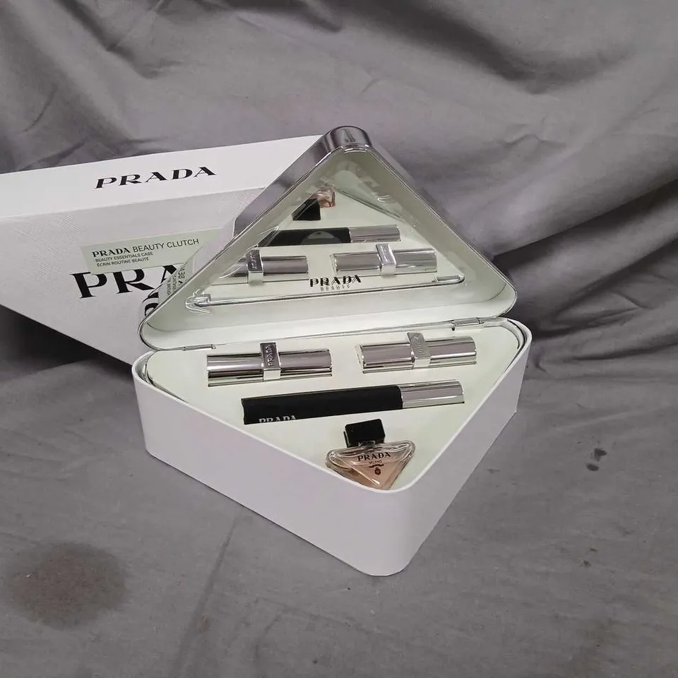 BOXED PRADA BEAUTY CLUTCH BEAUTY ESSENTIALS CASE