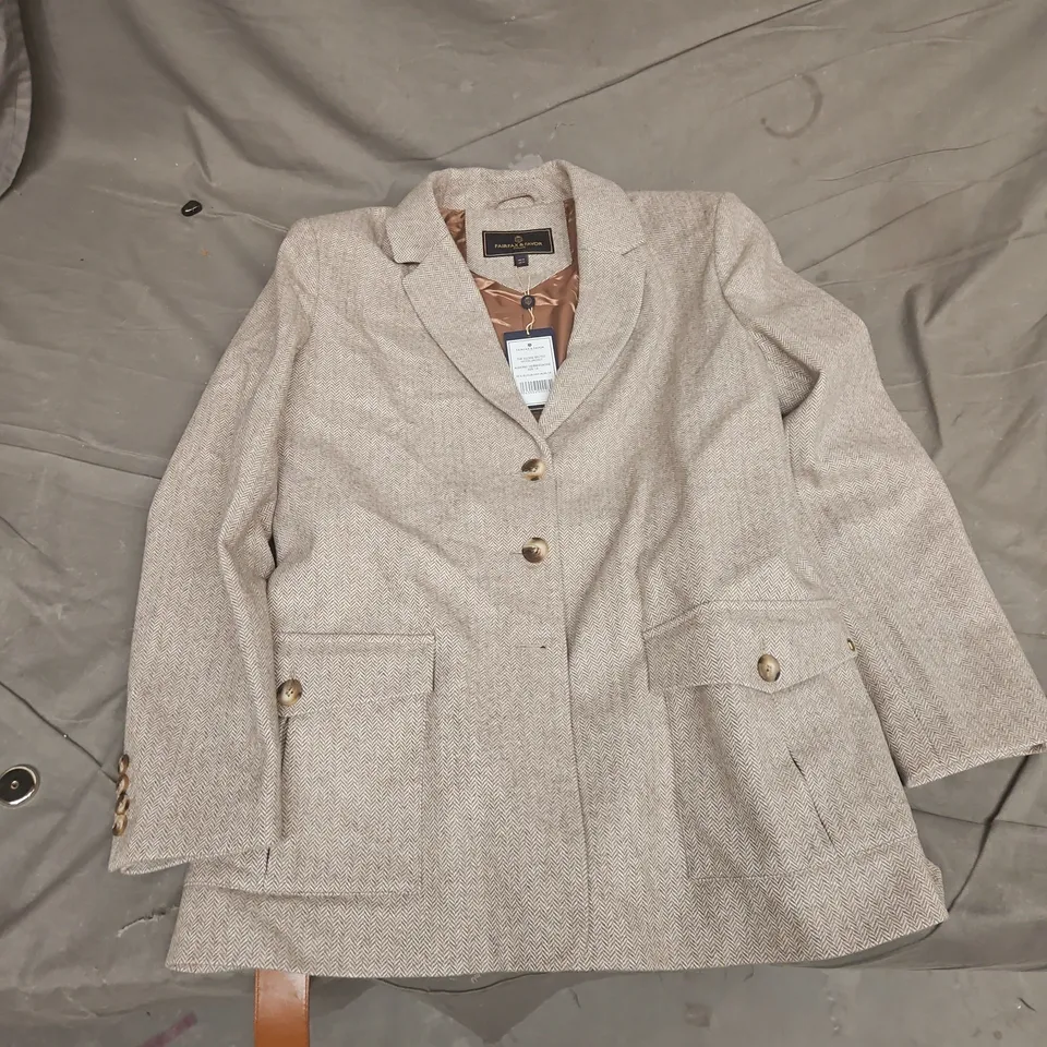 FAIRFAX & FAVOR ELOISE BELTED WOOL JACKET – ALMOND HERRINGBONE, UK 14 (US 10)