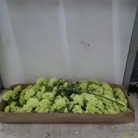 BOXED BRAND NEW 65CM CARNATION ARTIFICIAL SILK FLOWERS GREEN
