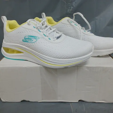 BOXED PAIR OF SKECHERS SKECH-AIR META AIRED OUT LACE UP TRAINERS IN WHITE SIZE 6
