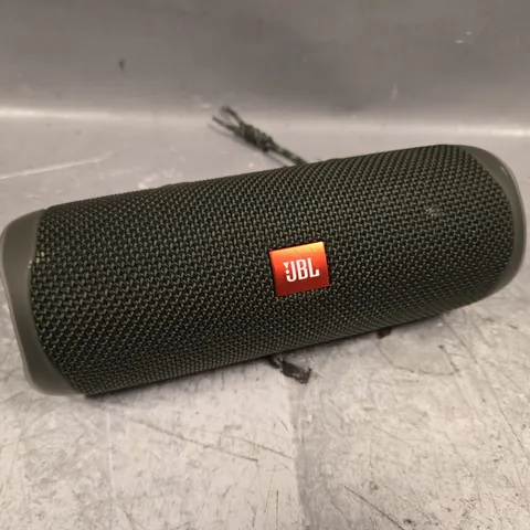 JBL FLIP 5 PORTABLE BLUETOOTH SPEAKER 