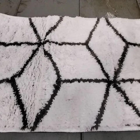 BRAND NEW ANA-SOFIA RECTANGLE BATH MAT SIZE 50CM W X 80 CM L