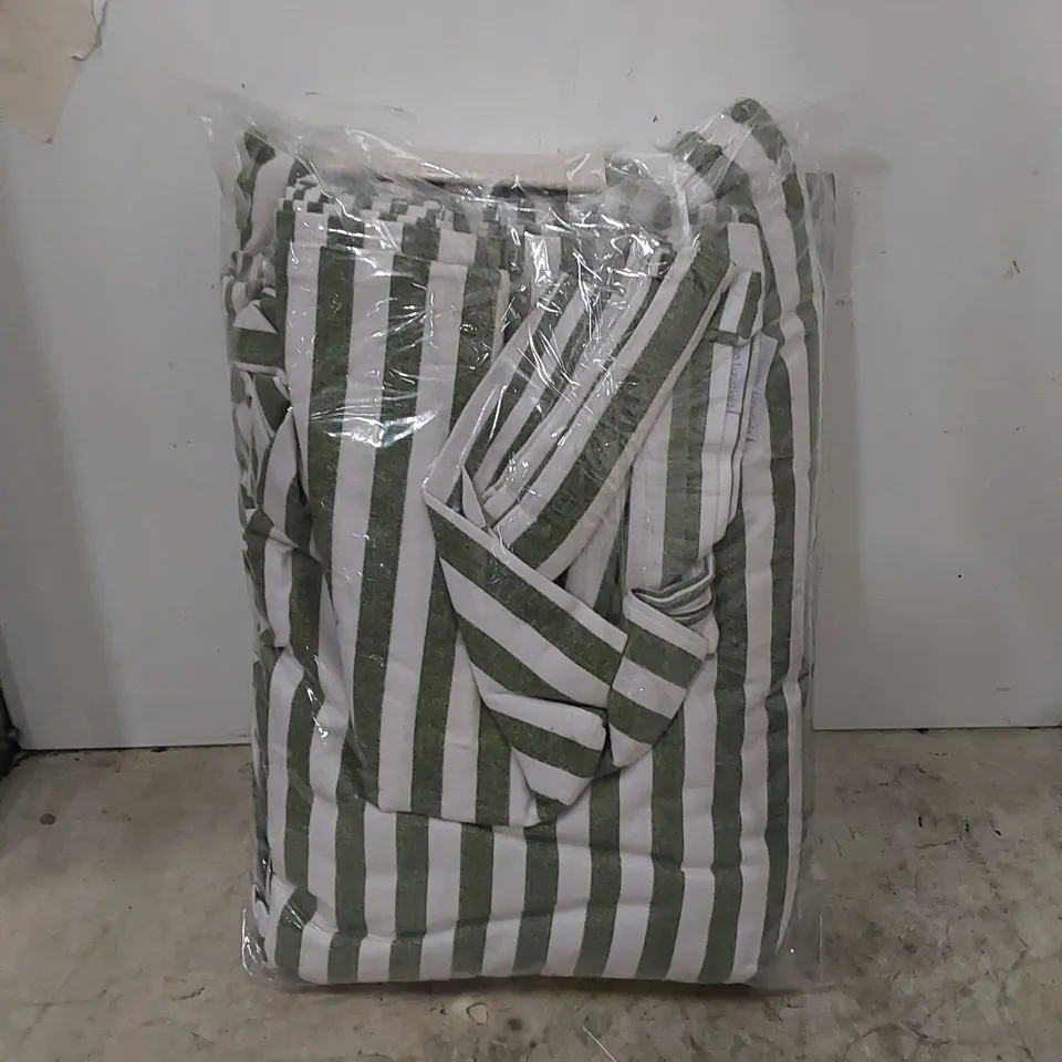 BAGGED BRUSHED COTTON STRIPE DUVET SET // SIZE UNSPECIFIED 