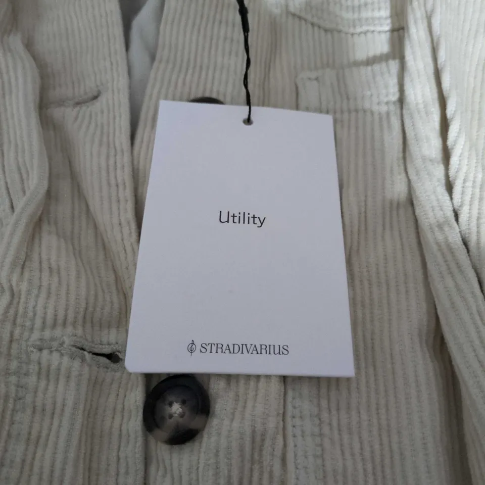 STRADIVARIUS UTILITY CORDUROY JACKET – UK L