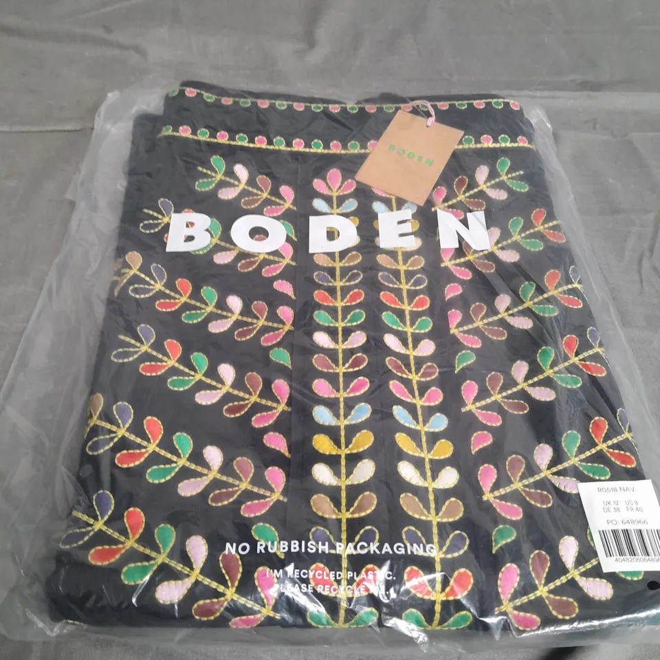 BODEN EMBROIDERED ICON SKIRT SIZE 12
