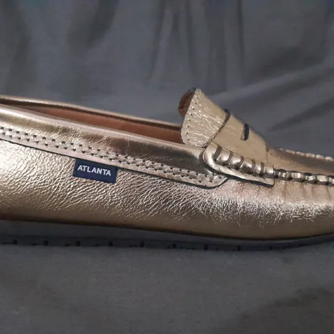 BOXED PAIR OF ATLANTA MOCCASIN SLIP-ON SHOES IN METALLIC GOLD EU SIZE 33