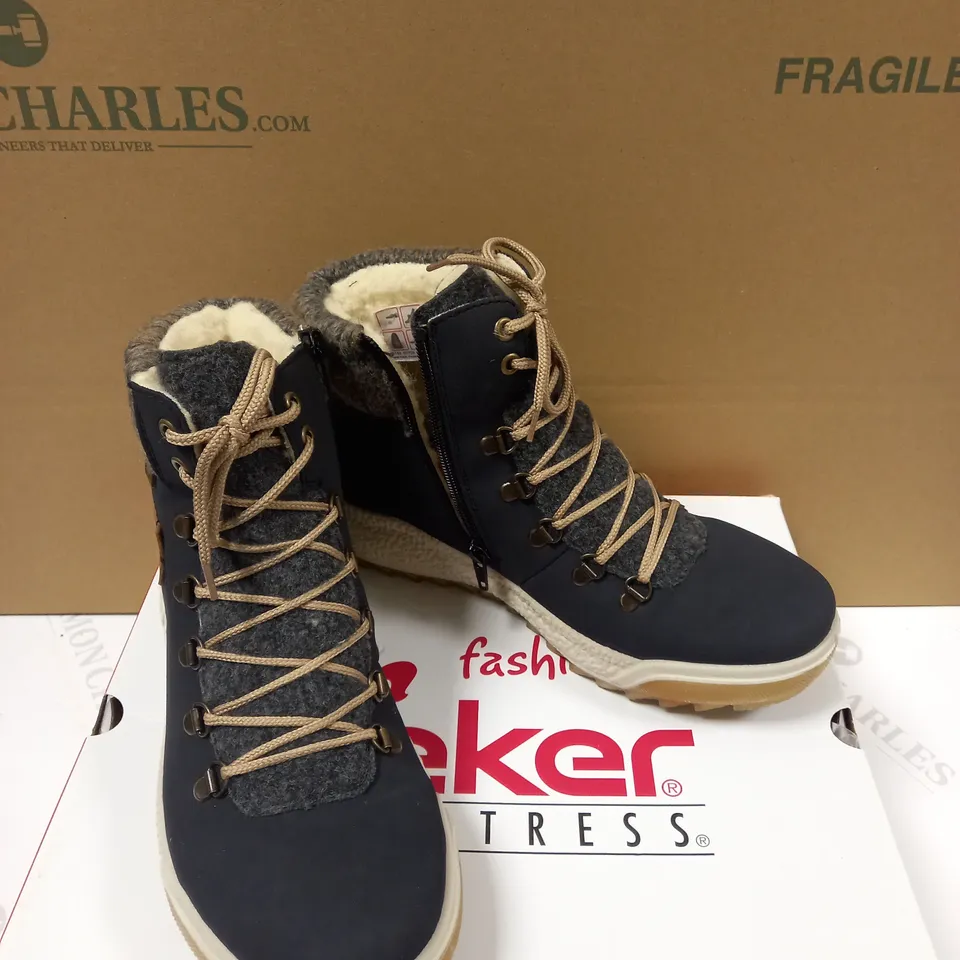 RIEKER LACE BOOT NAVY - SIZE 6.5