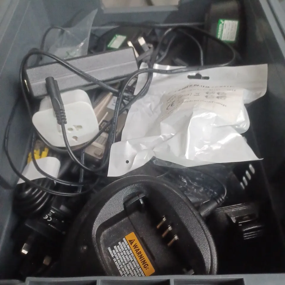 BOX OF ASSORTED ELECTRICAL ITEMS INCLUDING SKY HUB , POE INJECTOR AND POWER LEADS