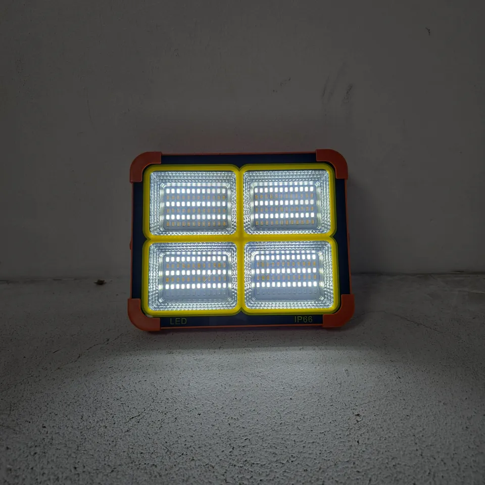 LED FLOOD LIGHT – IP66, 4-PANEL SQUARE OUTDOOR LIGHT