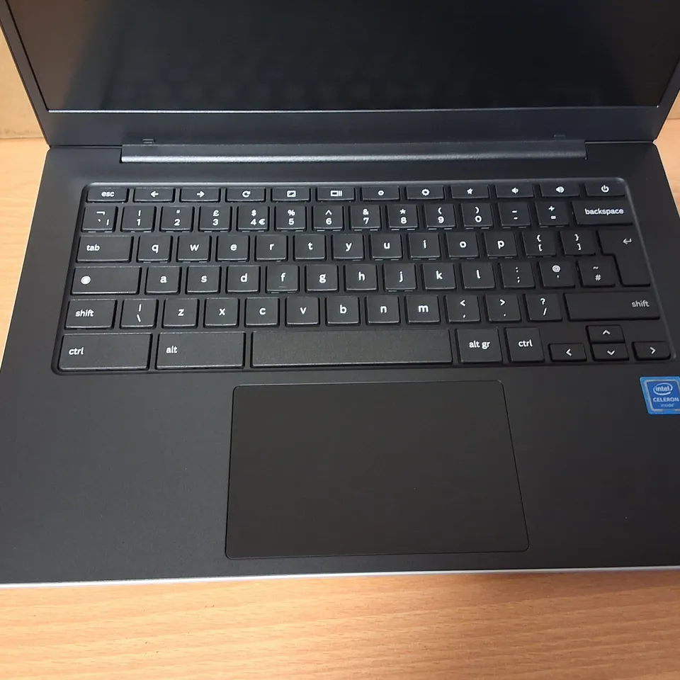 SAMSUNG GALAXY CHROMEBOOK GO INTEL CELERON LAPTOP IN SILVER - XE340XDA