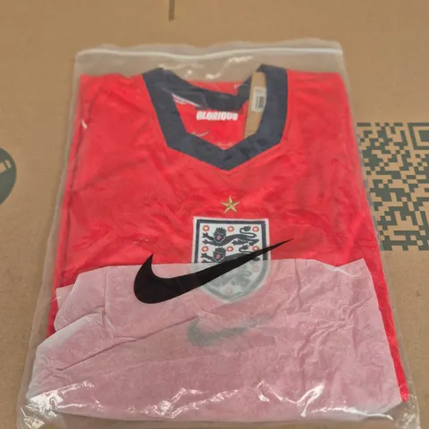 ENGLAND 2026 AWAY FOOTBALL JERSEY - XXL