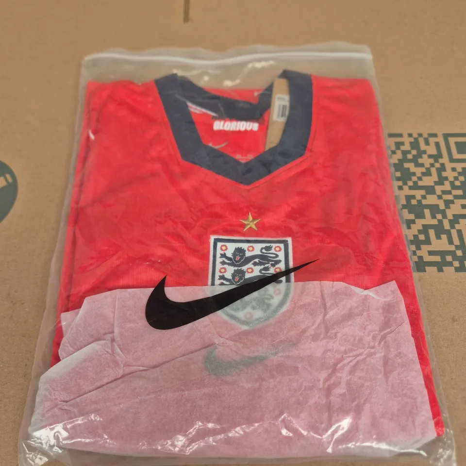 ENGLAND 2026 AWAY FOOTBALL JERSEY - XXL