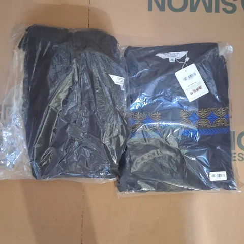 APPROXIMATELY 10 ASSORTED TAMSY CLOTHING ITEMS IN VARIOUS & STYLES