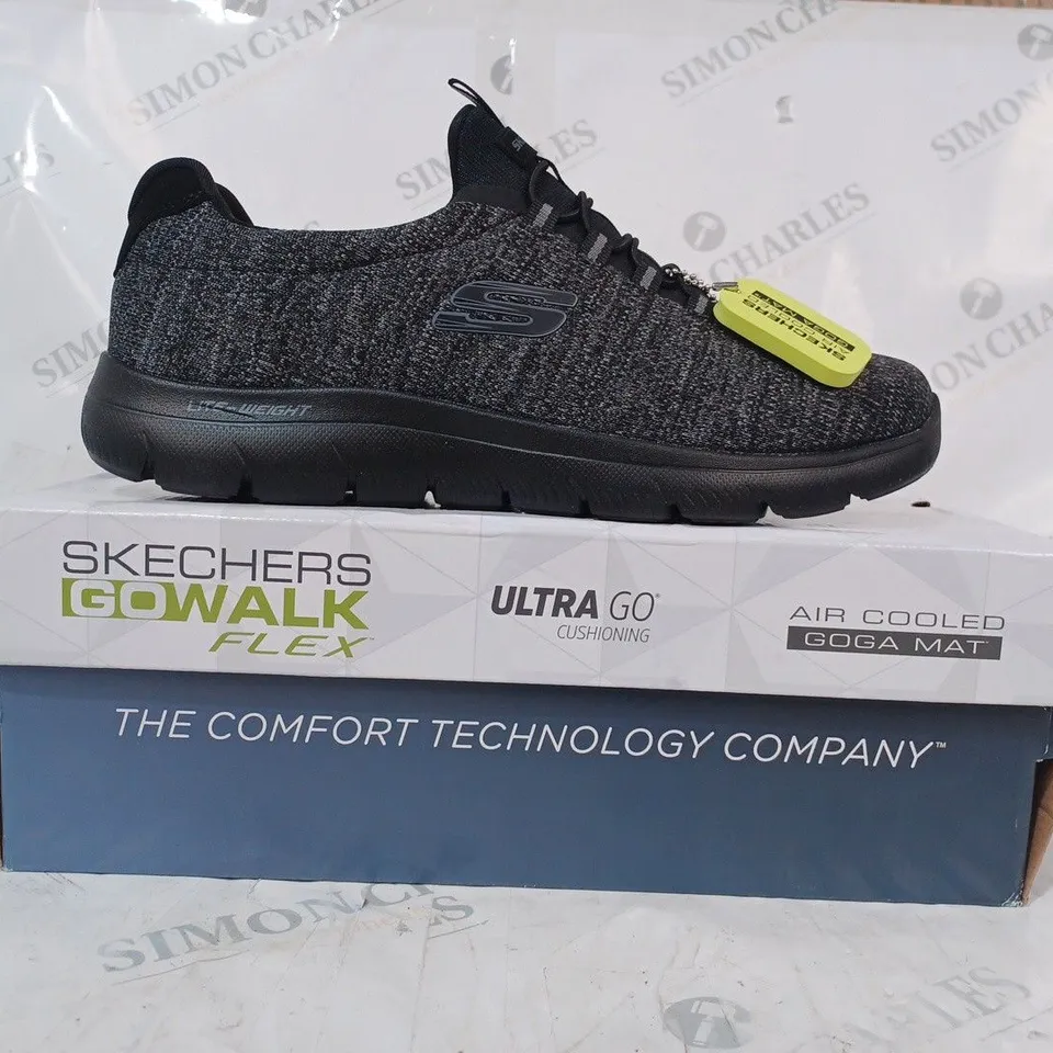 BOXED PAIR OF SKECHERS GO WALK TRAINERS IN GREY/BLACK UK SIZE 9.5