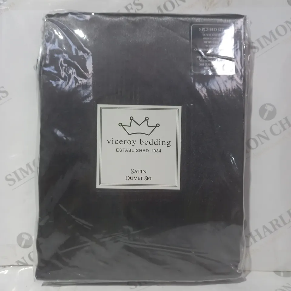 VICEROY BEDDING SATIN DUVET SET IN GREY