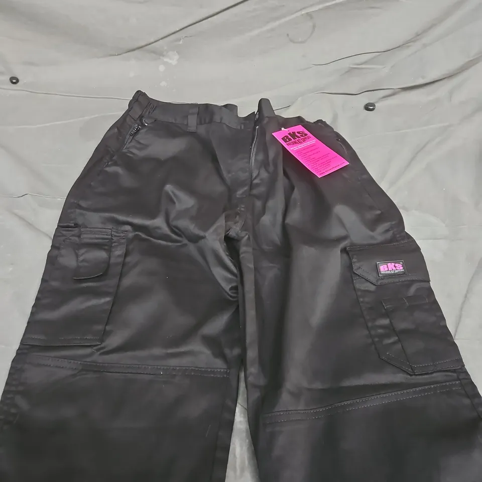 BKS WORKWEAR CARGO TROUSERS – BLACK, UK 16 REGULAR (16R)