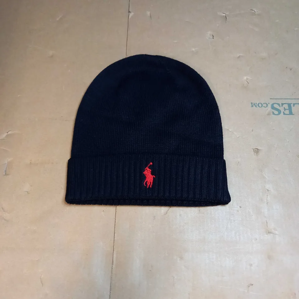 POLO RAPLH LAUREN BEANIE IN BLACK