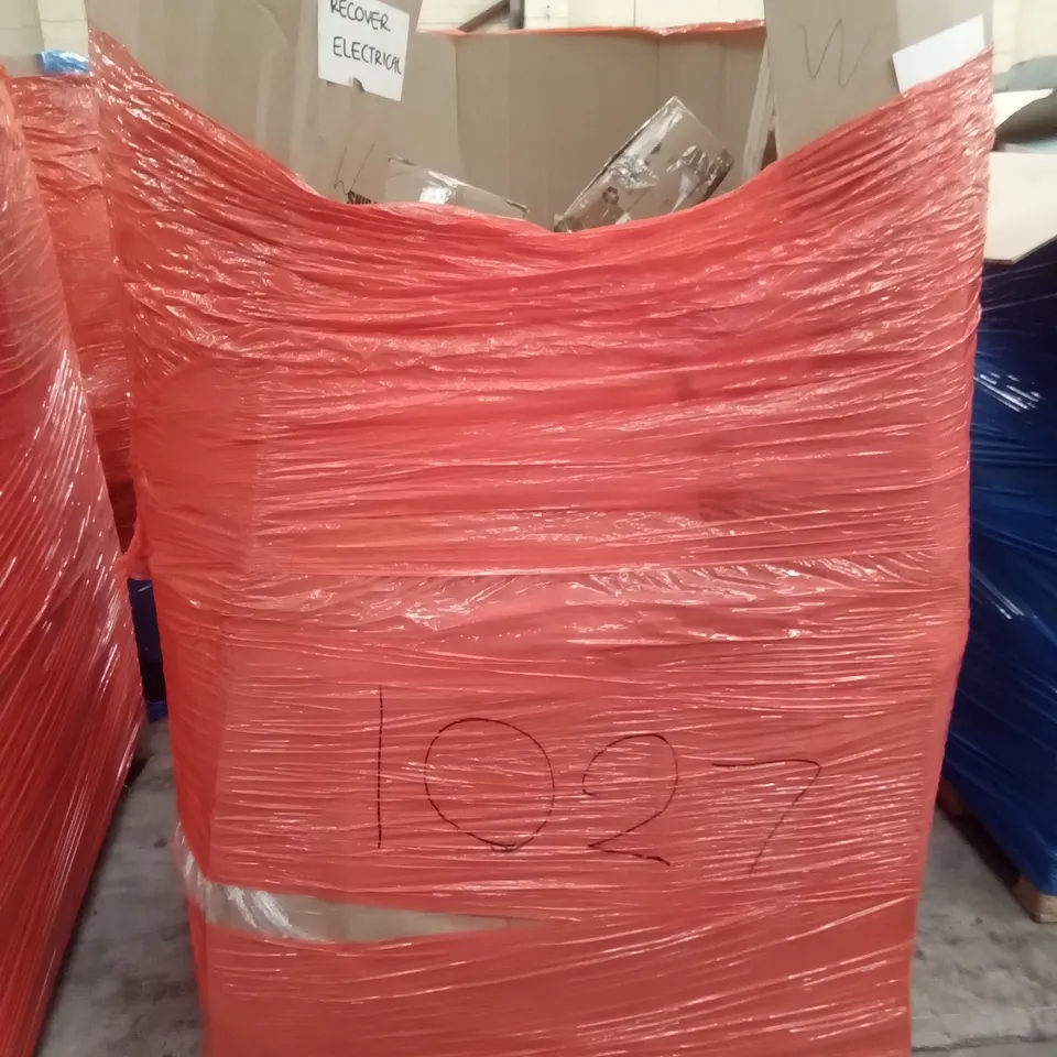 PALLET OF ASSORTED ITEMS INCLUDING DEDAKJ HOUSEHOLD OXYGEN CONCENTRATOR, ELECTRIC JACK FOR CAR, PURPLE HOVER BOARD, YUOTA LED LIGHT, OSTBA