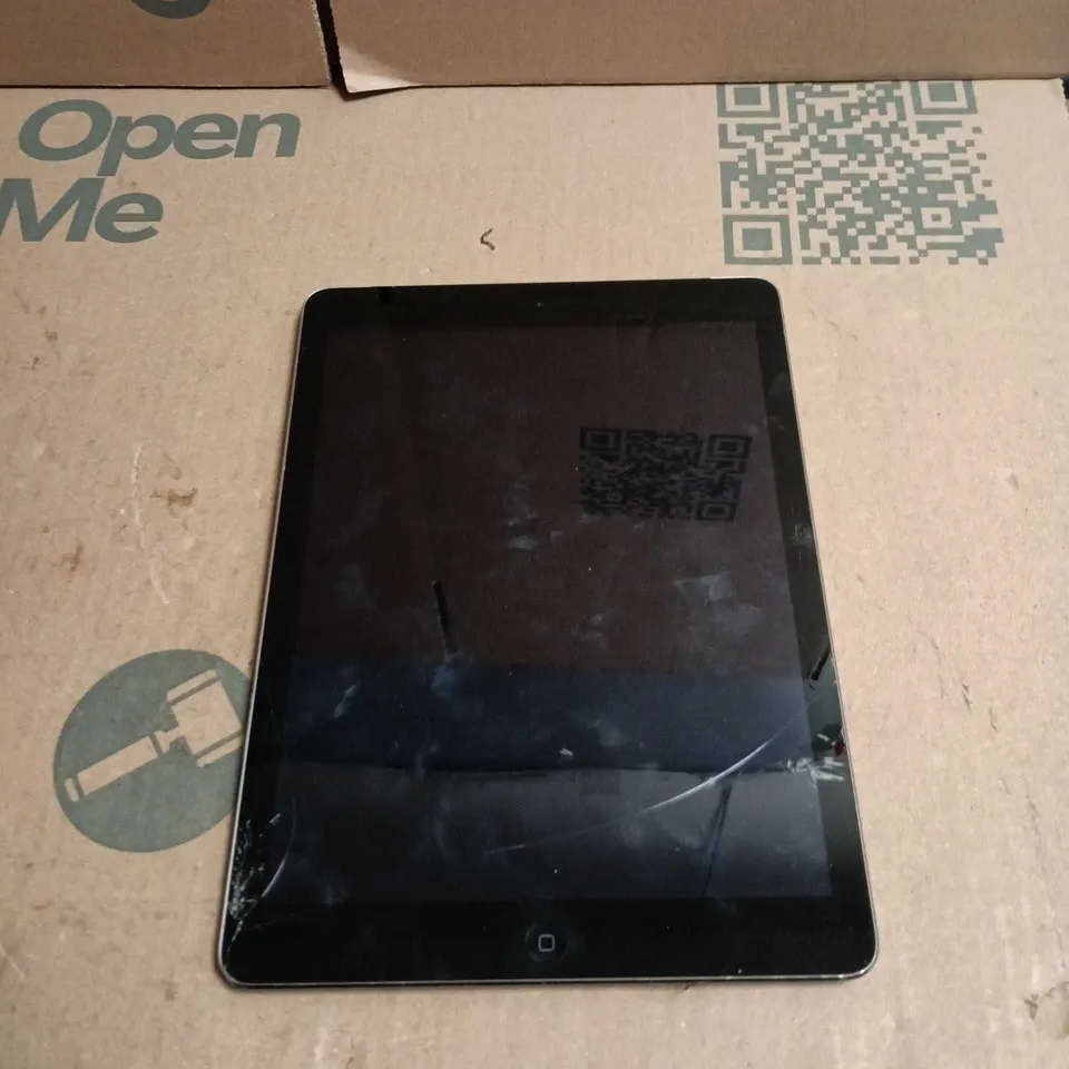 UNBOXED APPLE IPAD 9.7-INCH SPACE GREY 16GB – WIFI + CELLULAR, UNLOCKED