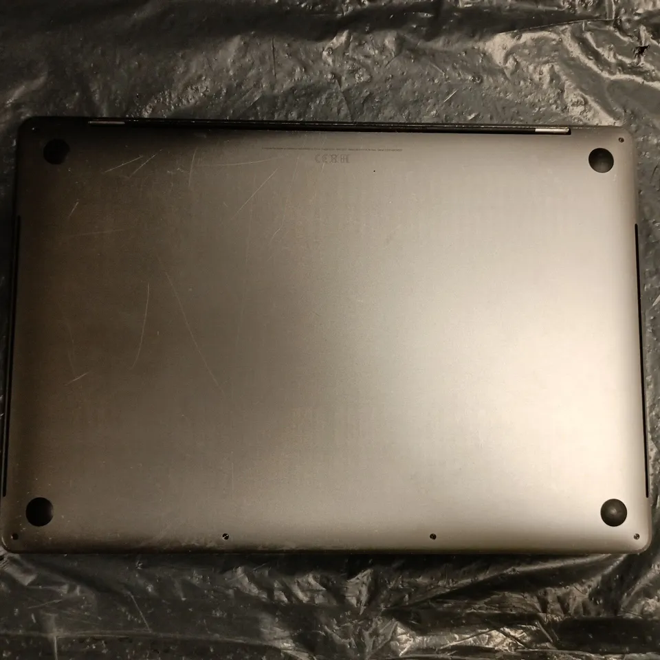 APPLE MACBOOK PRO 16 INCH SCREEN A2141