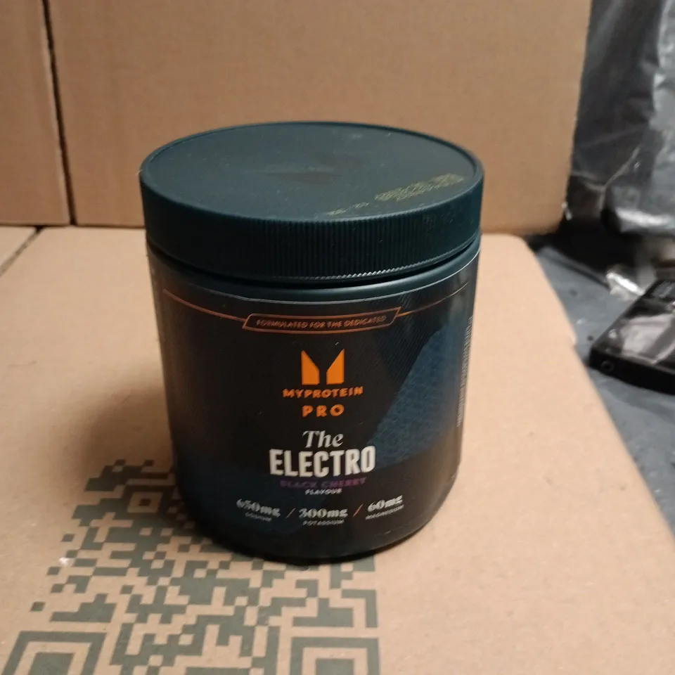 MYPROTEIN PRO THE ELECTRO PROTEIN POWDER BLACK CHERRY 606G