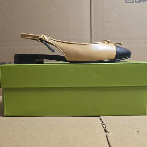 BOXED PAIR OF TORY BURCH CAP-TOE SLINGBACK BALLET SHOES IN GINGER SHORTBREAD SIZE US 6.5
