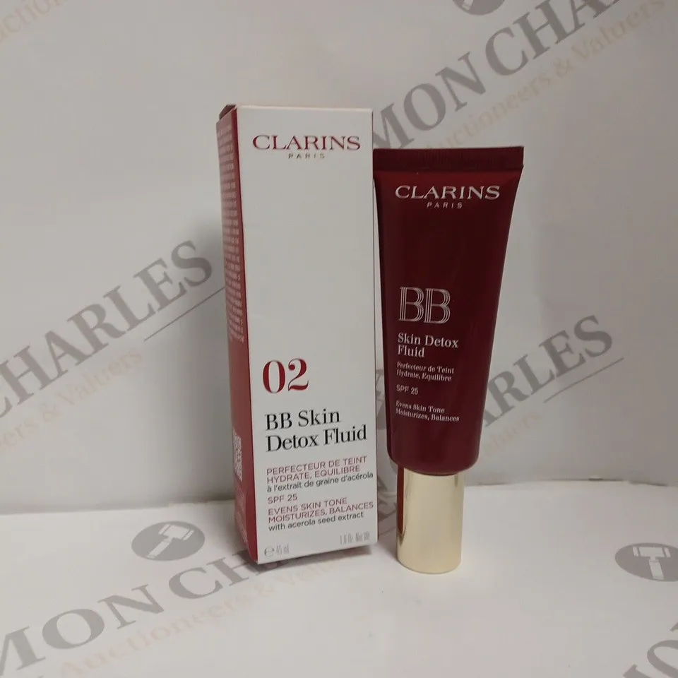 BOXED CLARINS 02 BB SKIN DETOX FLUID - 45ML 