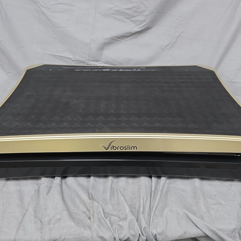 VIBROSLIM ULTRA PRO 2019 VIBRATION PLATFORM – GOLD & BLACK