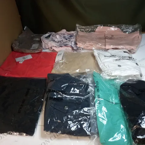 BAG OF APPROX 10 ASSORTED CLOTHING ITEMS TO INCLUDE - MAISON DE NIMES - EMELIA