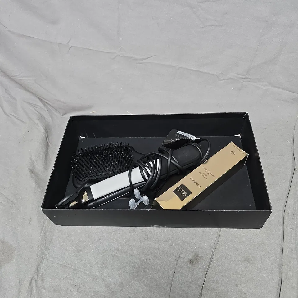 GHD PLATINUM+ SMART STYLER GIFT SET