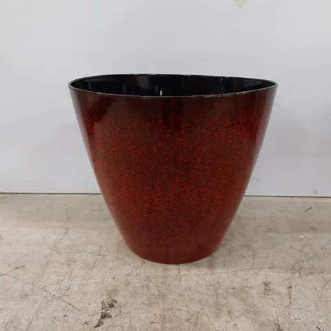 BOXED 30CM ALEXAUNDREA FUSION PLANTER IN CHERRY RED (1 BOX)