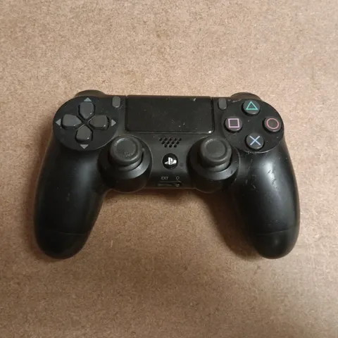 SONY PLAYSTATION 4 DUALSENSE WIRELESS CONTROLLER IN BLACK