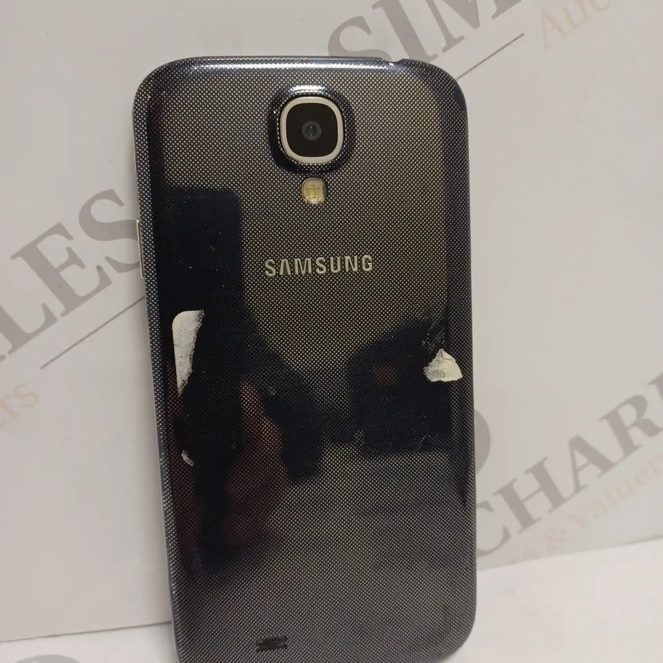 SAMSUNG GALAXY S4 SMARTPHONE 